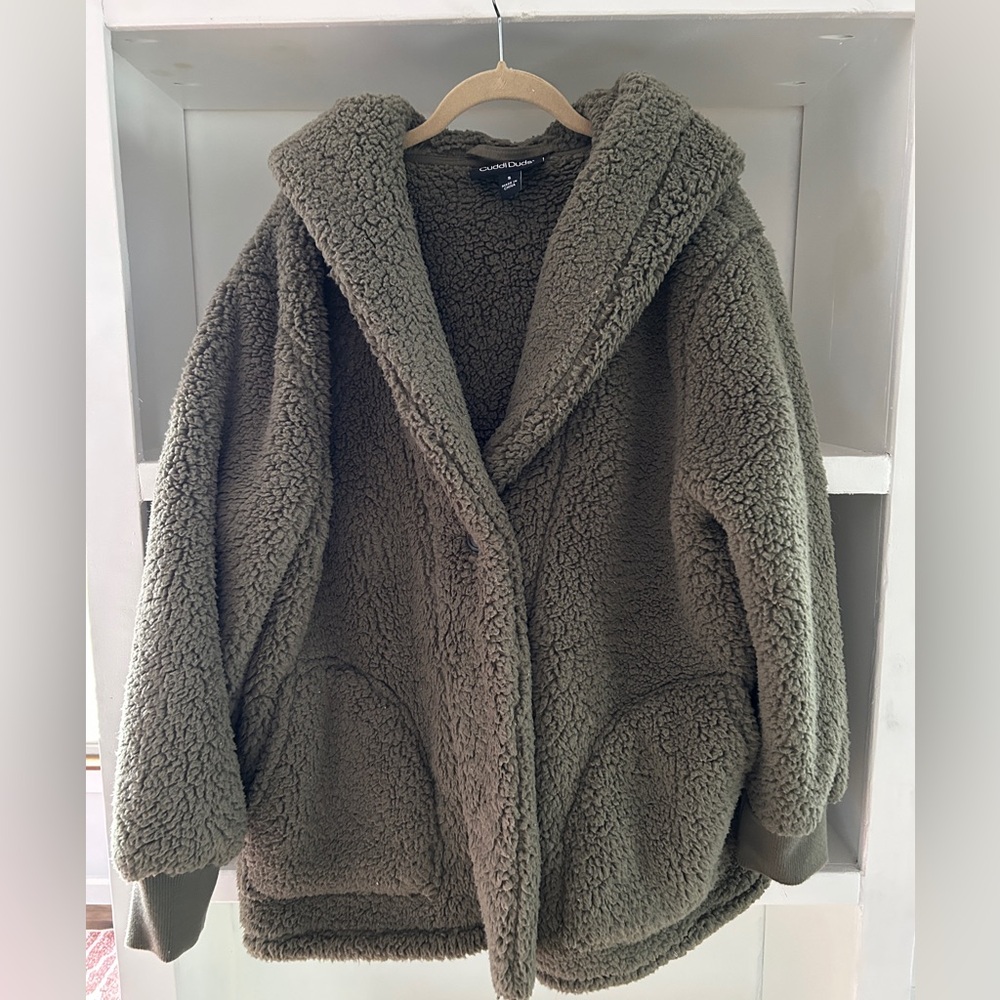 Cuddl Duds double sided Sherpa coat.